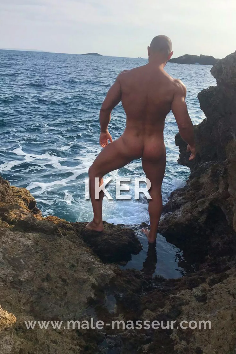 Iker discreet alpha male masseur Ibiza